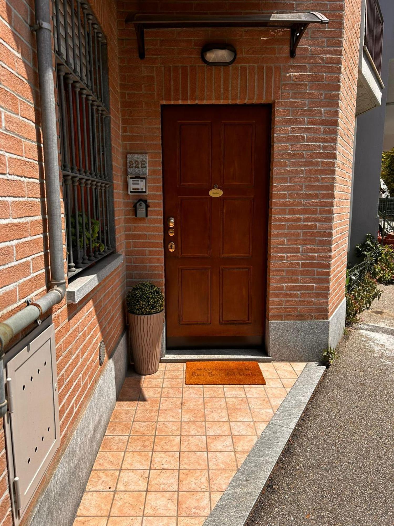 Bon Bon Del Viale-Con Posto Auto Privato Apartment Asti Luaran gambar